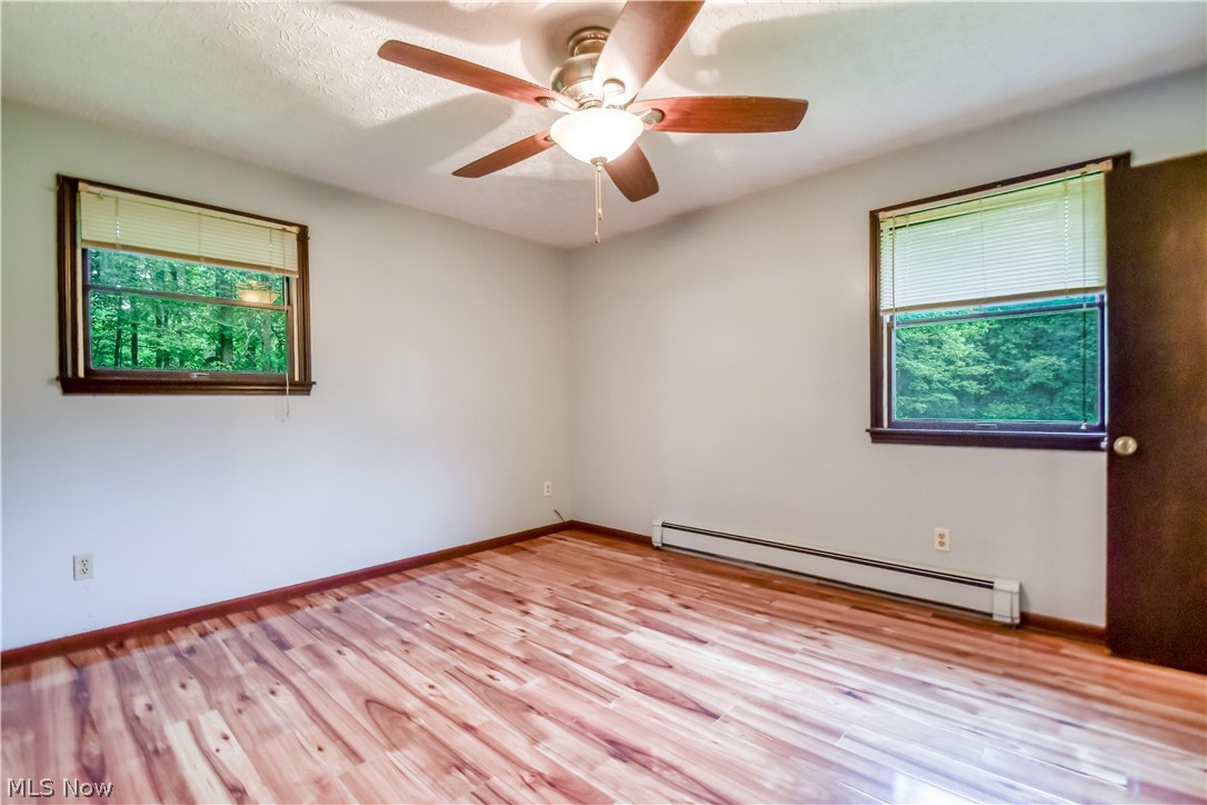 6487 Shaffer Road NW Warren OH 44481
