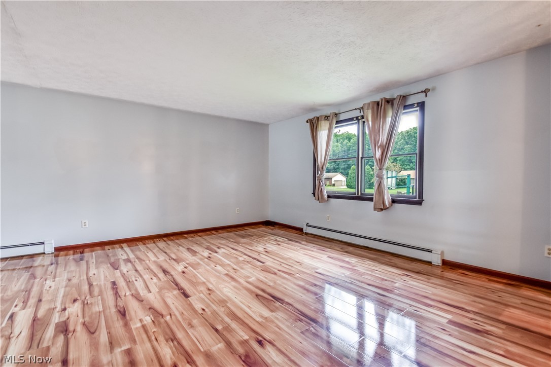 6487 Shaffer Road NW Warren OH 44481