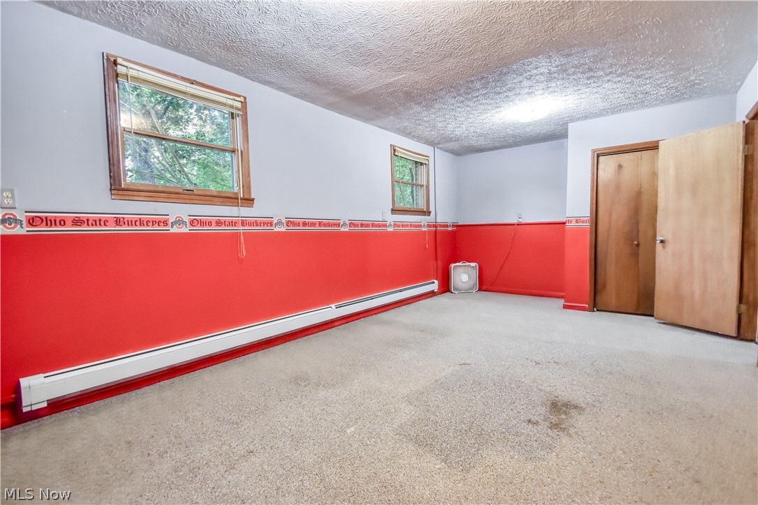 6487 Shaffer Road NW Warren OH 44481