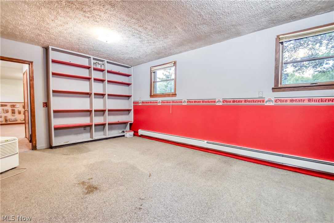 6487 Shaffer Road NW Warren OH 44481