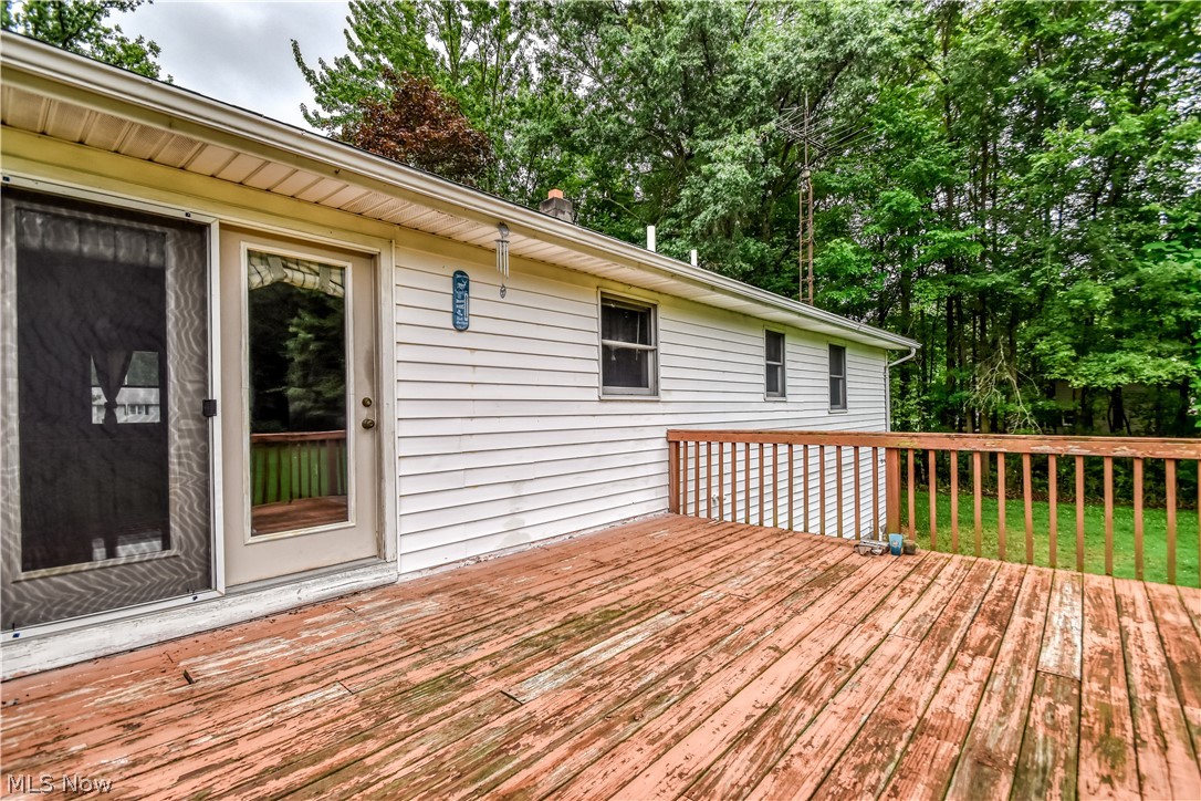 6487 Shaffer Road NW Warren OH 44481