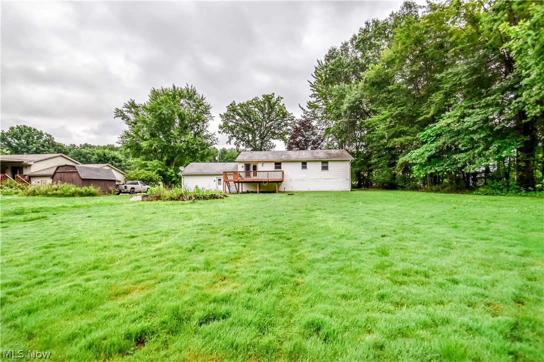 6487 Shaffer Road NW Warren OH 44481