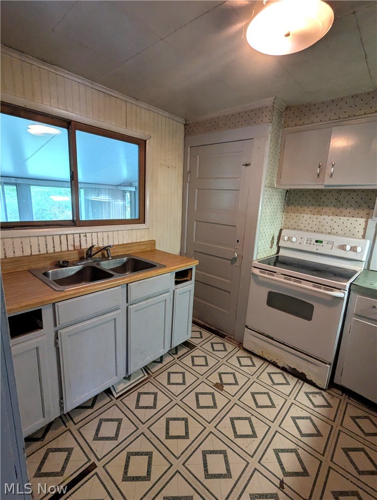 4047 John Street Atwater OH 44201
