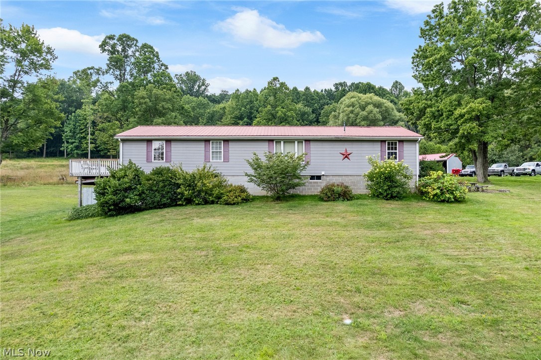 6737 Maplehurst Avenue SE East Sparta OH 44626