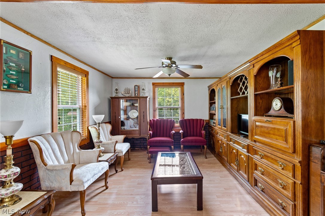 6737 Maplehurst Avenue SE East Sparta OH 44626