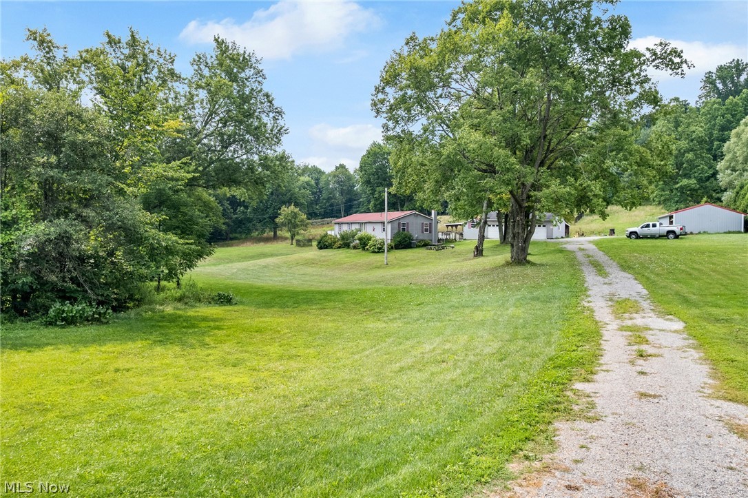 6737 Maplehurst Avenue SE East Sparta OH 44626