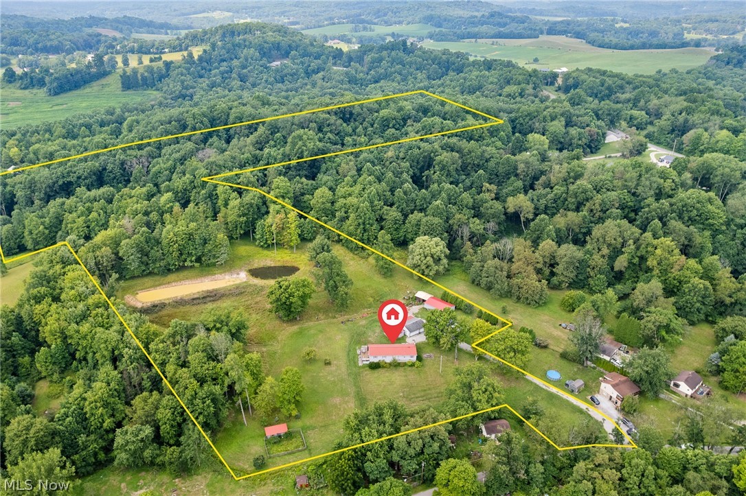 6737 Maplehurst Avenue SE East Sparta OH 44626