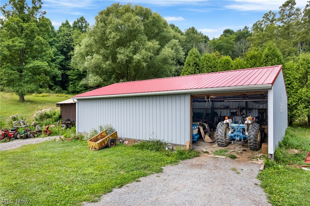 6737 Maplehurst Avenue SE East Sparta OH 44626