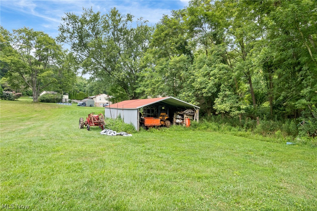 6737 Maplehurst Avenue SE East Sparta OH 44626