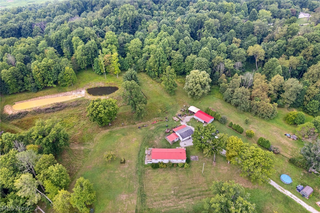 6737 Maplehurst Avenue SE East Sparta OH 44626