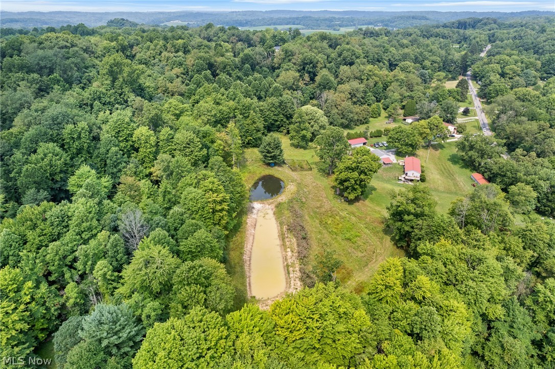 6737 Maplehurst Avenue SE East Sparta OH 44626