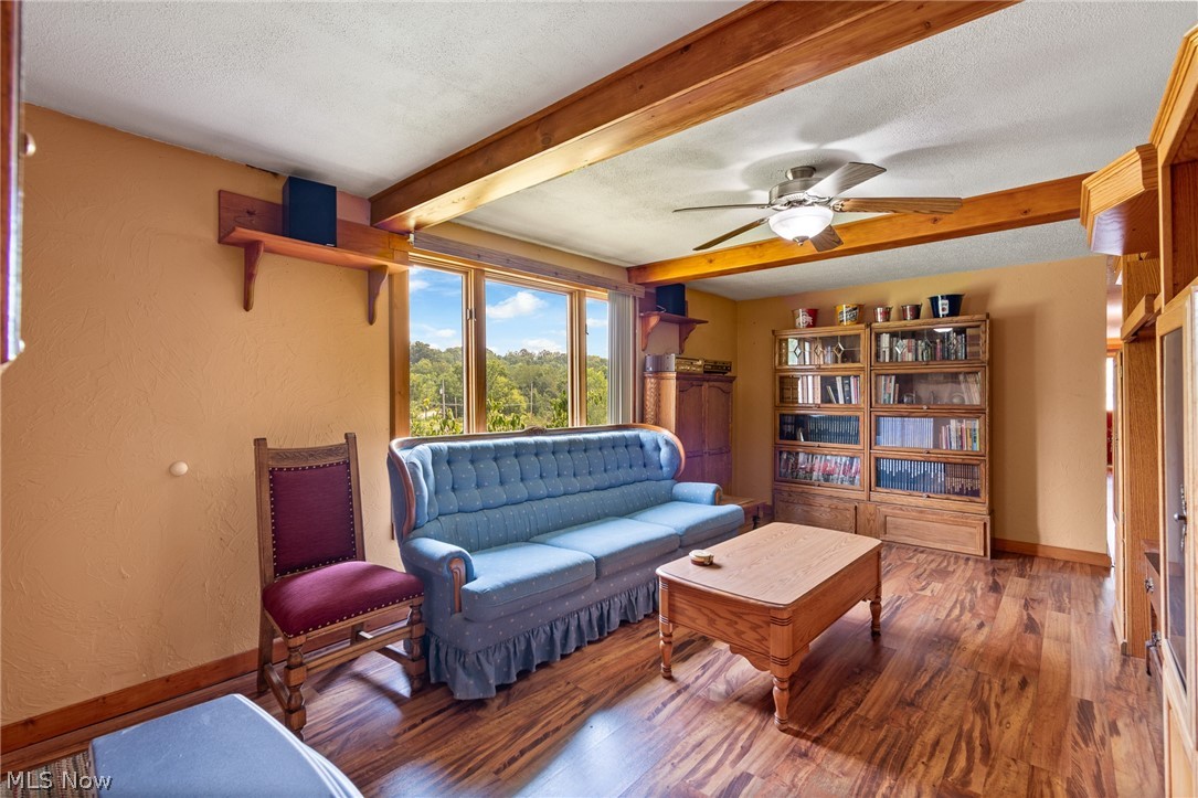 6737 Maplehurst Avenue SE East Sparta OH 44626