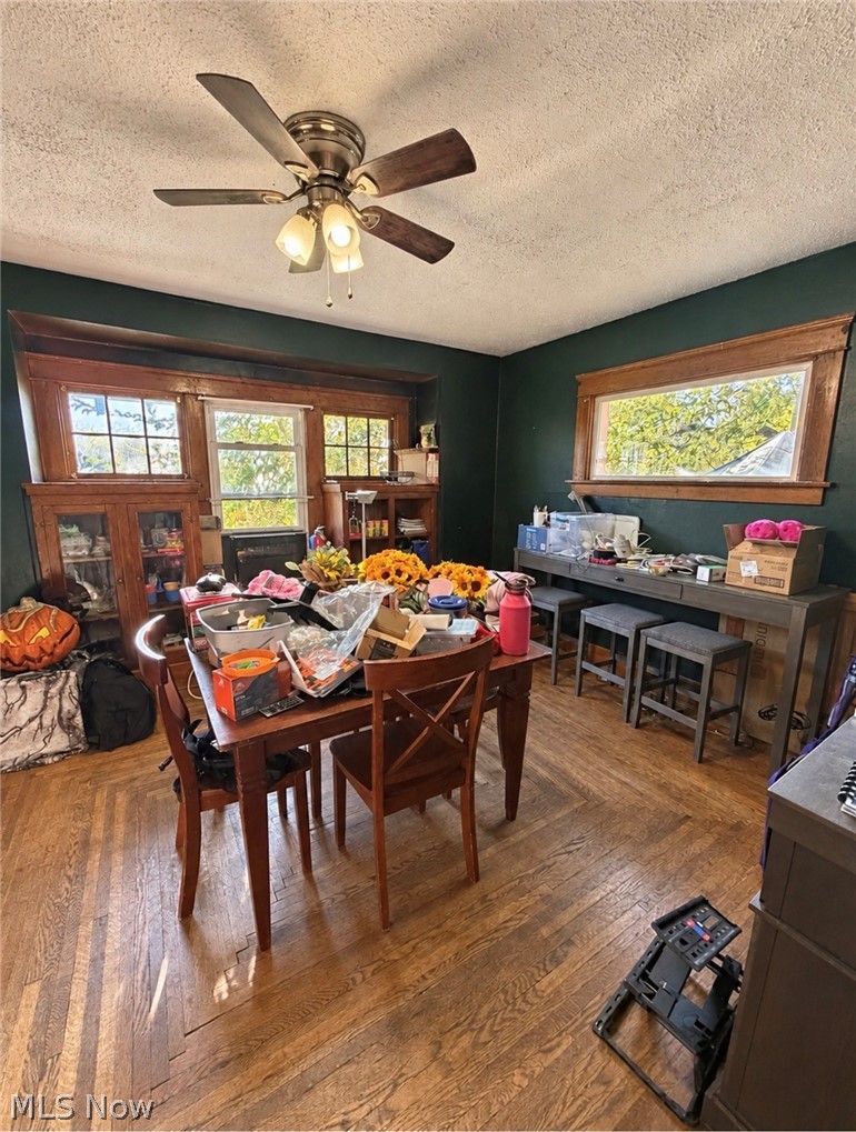 996 Hazelwood Avenue SE Warren OH 44484