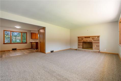 114 Keeferview Street NW Navarre OH 44662
