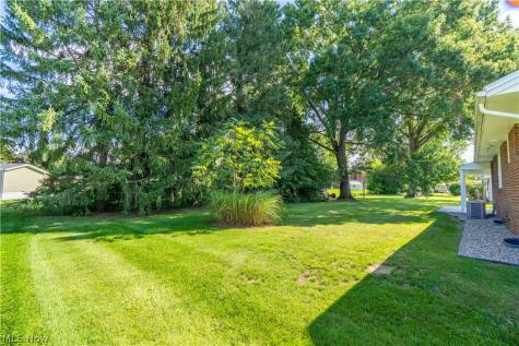 114 Keeferview Street NW Navarre OH 44662