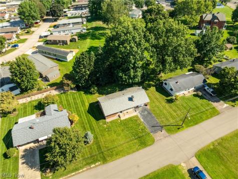 114 Keeferview Street NW Navarre OH 44662