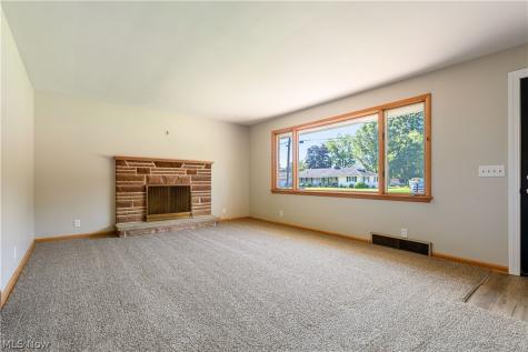 114 Keeferview Street NW Navarre OH 44662