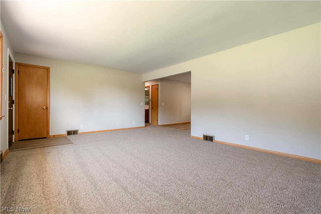114 Keeferview Street NW Navarre OH 44662