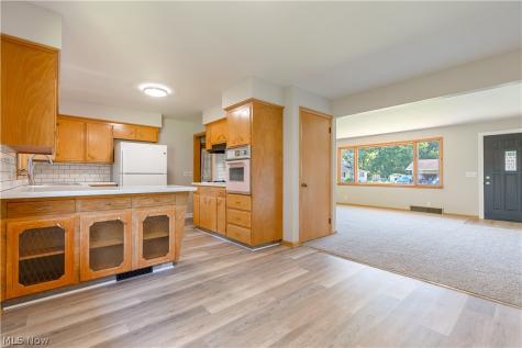 114 Keeferview Street NW Navarre OH 44662