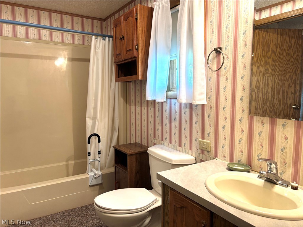 12921 Springfield Road New Springfield OH 44443