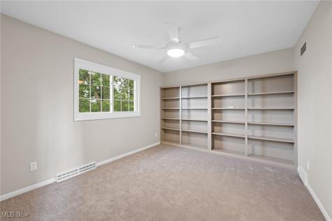 939 State Route 303 Streetsboro OH 44241