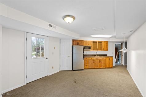939 State Route 303 Streetsboro OH 44241