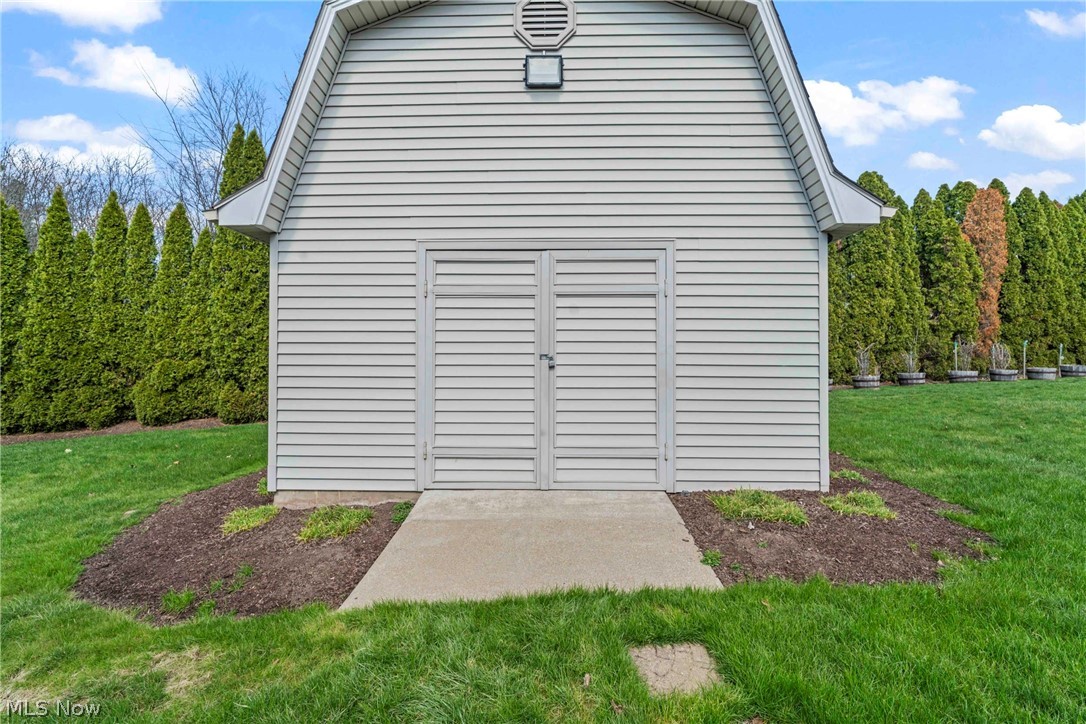 551 E Regency Circle Canfield OH 44406