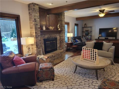 1882 Meadow Drive Hinckley OH 44233