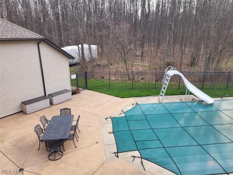 1882 Meadow Drive Hinckley OH 44233
