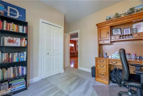 5263 Frederick Street Barberton OH 44203