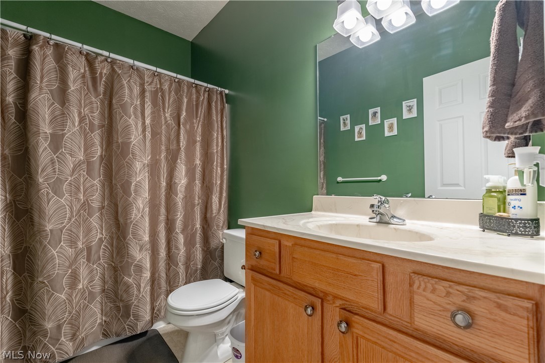 5263 Frederick Street Barberton OH 44203
