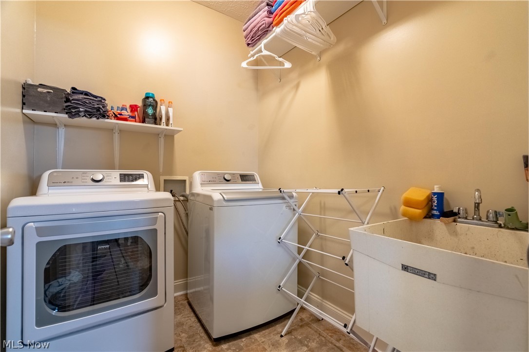 5263 Frederick Street Barberton OH 44203