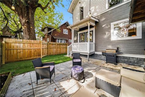 198 E Brookside Avenue Akron OH 44301
