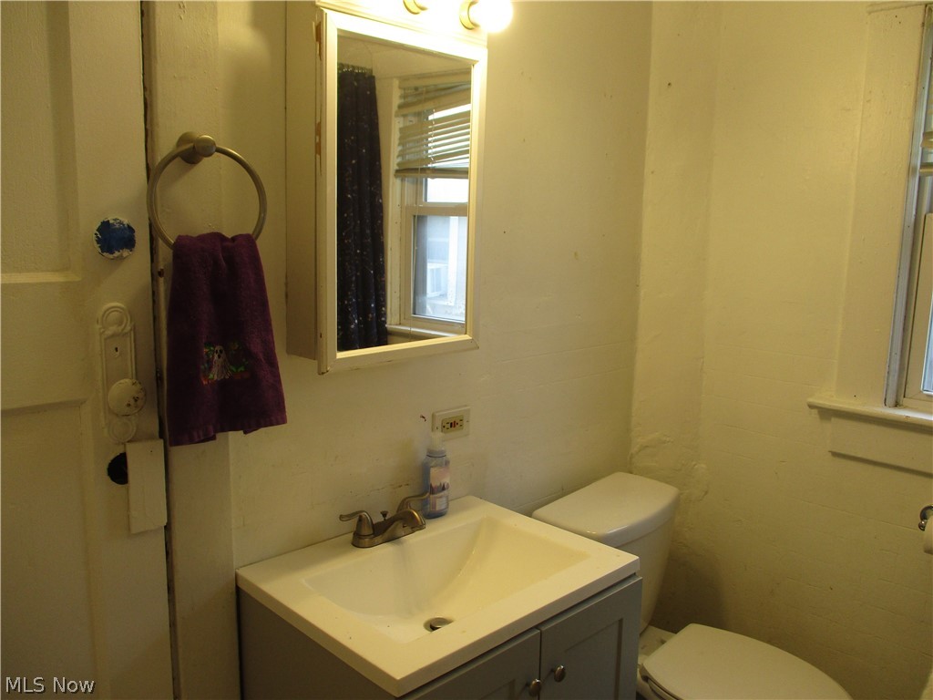 256 Sues Court Akron OH 44311