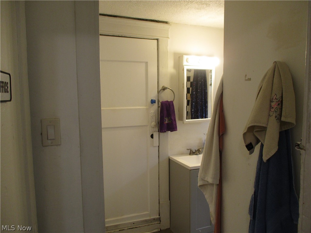 256 Sues Court Akron OH 44311