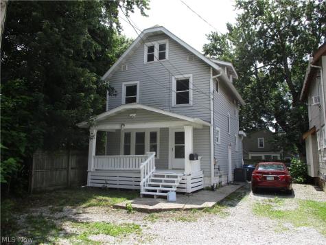 256 Sues Court Akron OH 44311