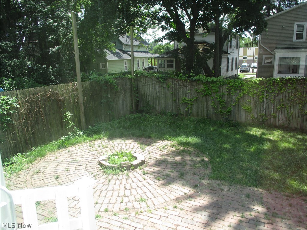 256 Sues Court Akron OH 44311