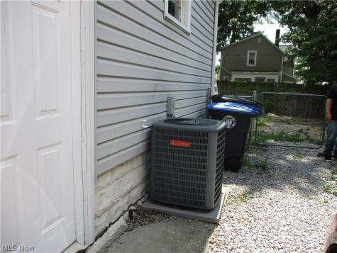 256 Sues Court Akron OH 44311