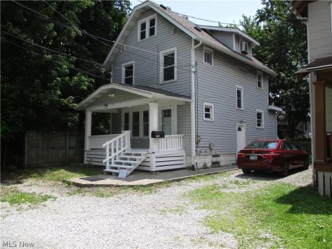 256 Sues Court Akron OH 44311
