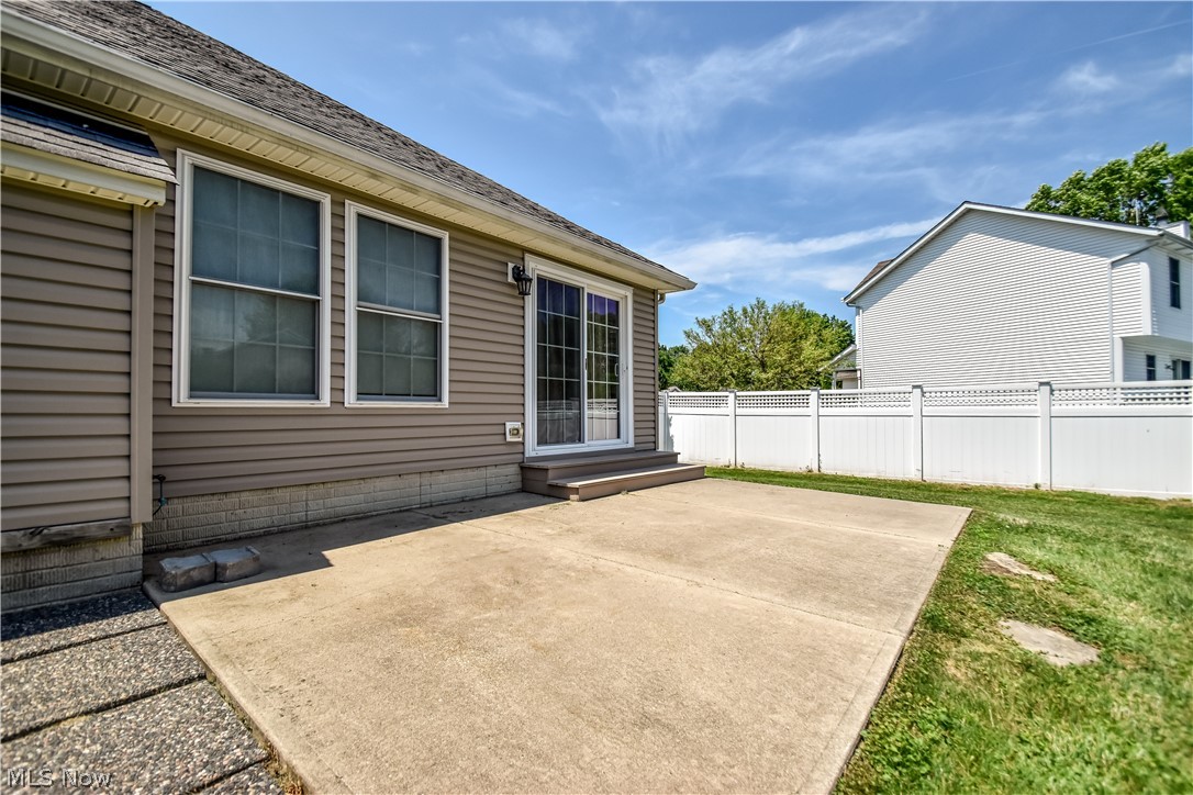 128 Stacey Court Madison OH 44057