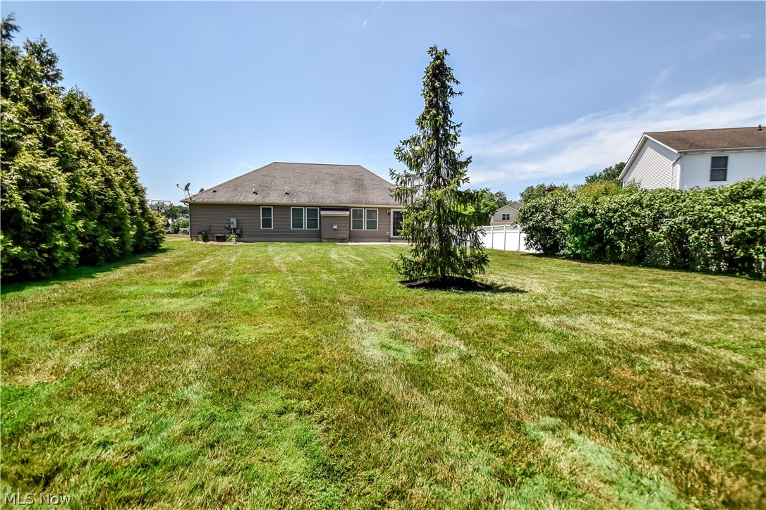 128 Stacey Court Madison OH 44057