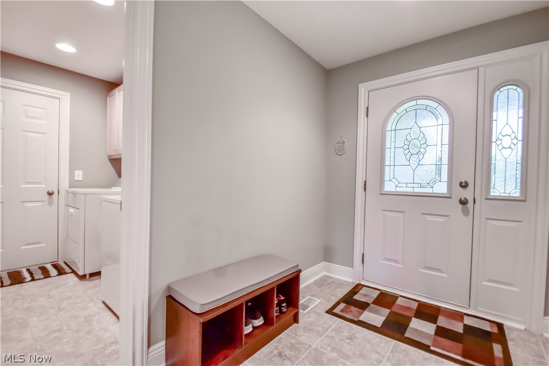 128 Stacey Court Madison OH 44057