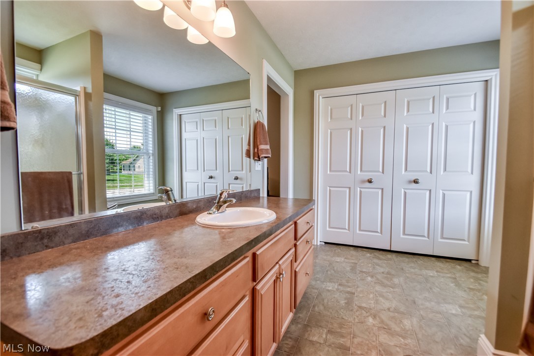 128 Stacey Court Madison OH 44057