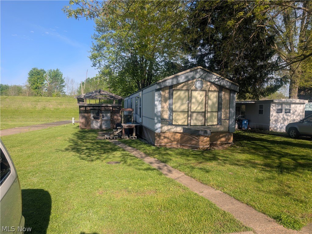 460 1st Street Brewster OH 44613
