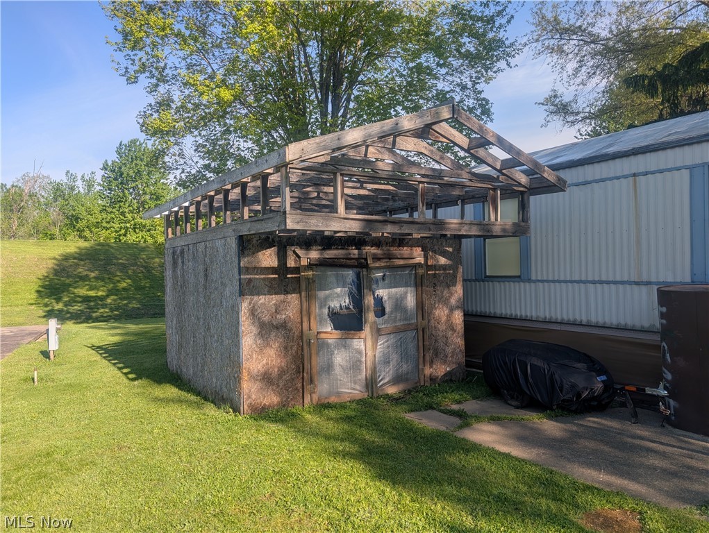 460 1st Street Brewster OH 44613