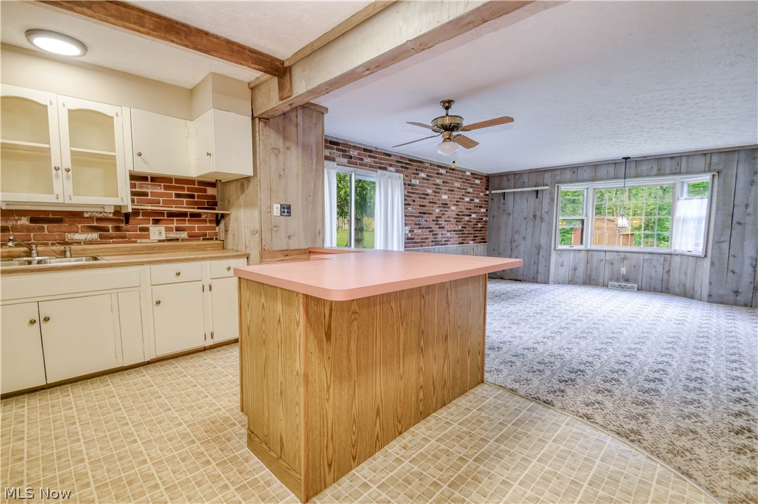 339 S Hambden Street Chardon OH 44024