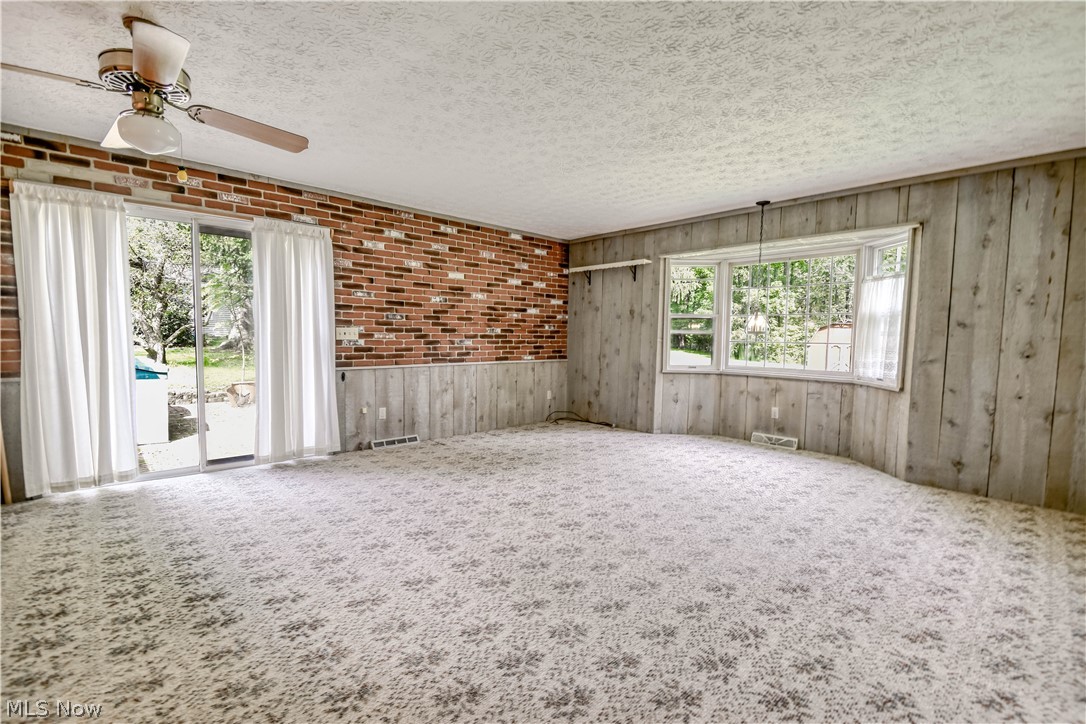 339 S Hambden Street Chardon OH 44024