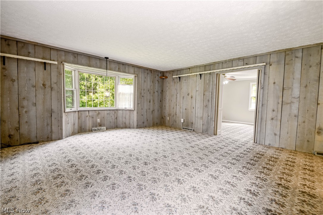 339 S Hambden Street Chardon OH 44024