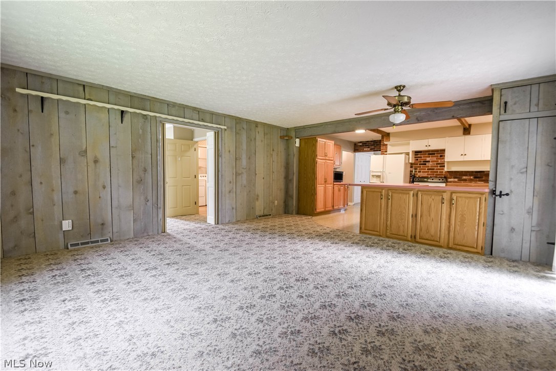 339 S Hambden Street Chardon OH 44024