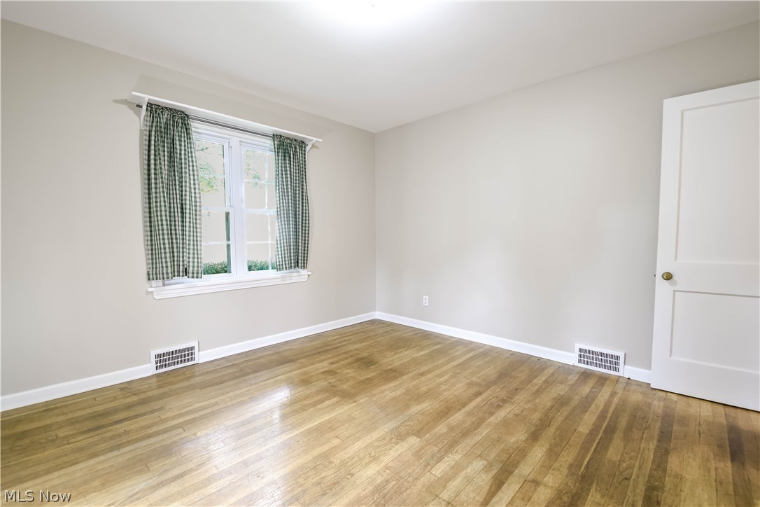 339 S Hambden Street Chardon OH 44024